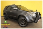 ปี2005 toyota fortuner 30v 4wd ดาวน์ 510 เปอร์เซ็น