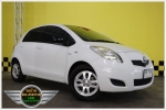 ปี2012 tt yaris 15 ace สีขาว  ดาวน์ 510 เปอร์เซ็น