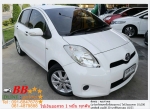 TOYOTA YARIS 15 E 2013 ใช้เงินออกรถ 10000 ฿
