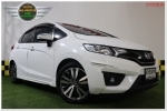 ปี2014 Honda jazz 15sv at สีขาว เบนซิน ฟรีดาวน์