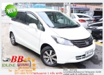 HONDA FREED 15 SE 2011 ใช้เงินเพียง 10000 บ