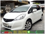HONDA JAZZ 15 V AS 2014 ใช้เงินเพียง 10000 บาท