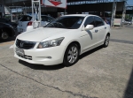 HONDA ACCORD 2.4EL ฟรีดาวน์ รถบ้านท็อปออฟชั่นส์ เกียร์ออโต้ เบาะหนังปรับไฟฟ้า แอร์ดิจิต๊อล แอร์หลัง พวงมาลัยมัลติ ไฟฟ้าทั้งคัน เชื่อมต่อบลูทู๊ธ  ภายในกว้างๆ ช่วงล่างแน่นๆ  กุญแจรีโมท ไฟตัดหมอก ล้อแม็ก