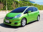 HONDA JAZZ 1.3 HYBRID ปี 2012 จดปี 2013 เกียร์AUTO สีเขียวเฟรชไลม์ นิยม สภาพนางฟ้า